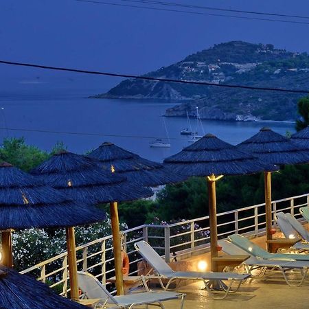 Hotel Magda Agia Marina  エクステリア 写真