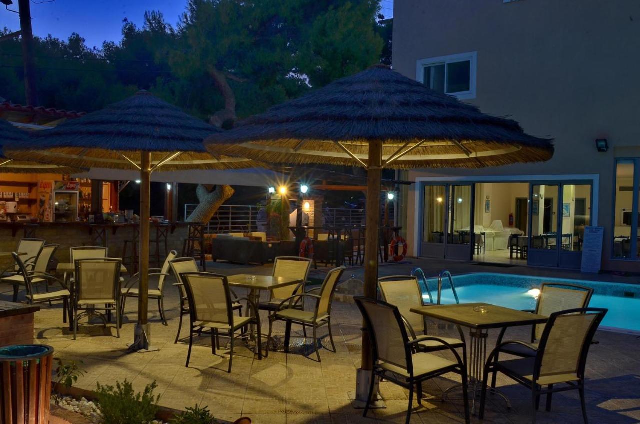 Hotel Magda Agia Marina  エクステリア 写真