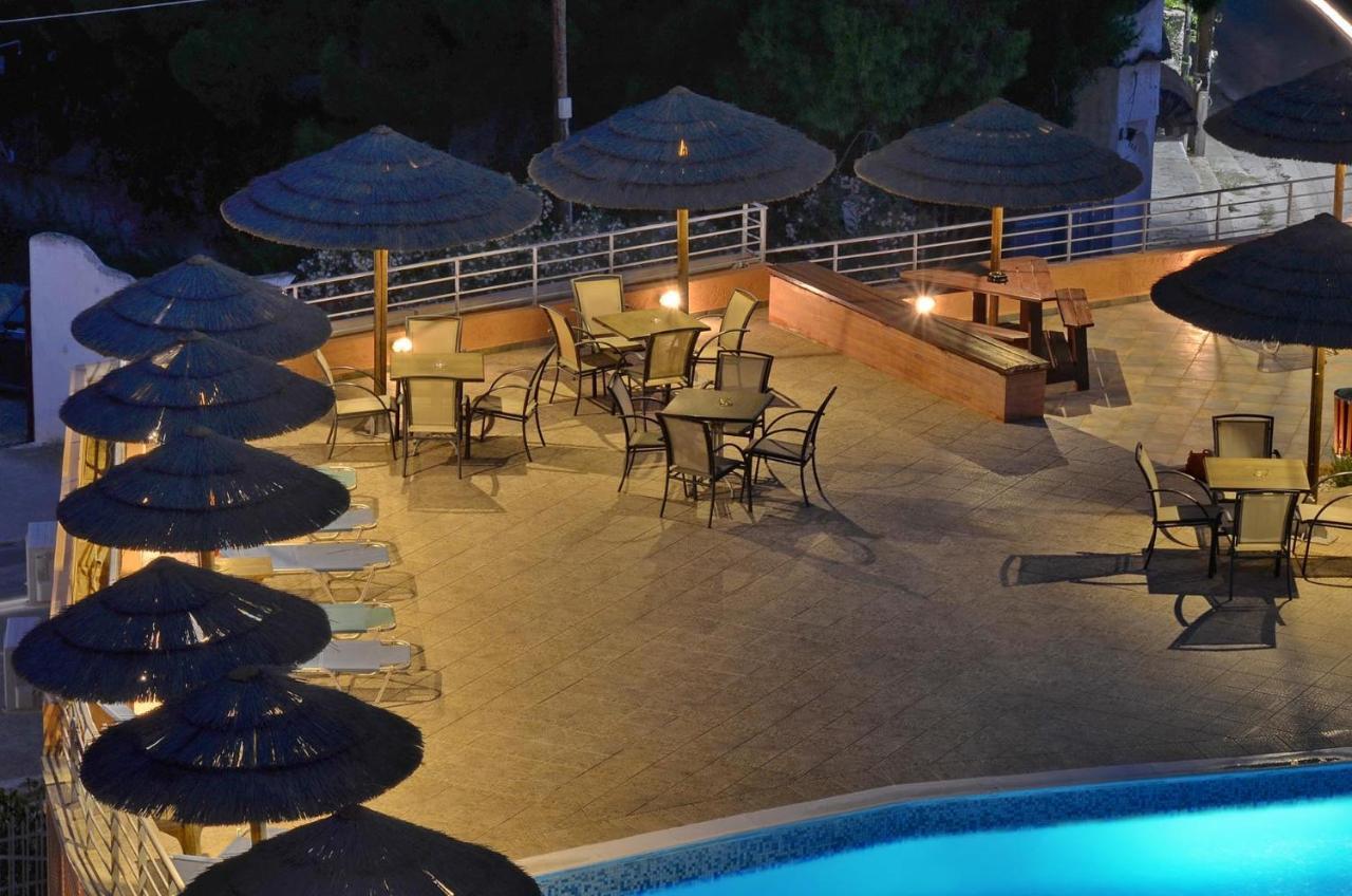Hotel Magda Agia Marina  エクステリア 写真