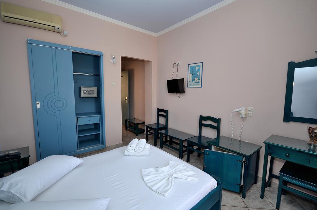 Hotel Magda Agia Marina  エクステリア 写真