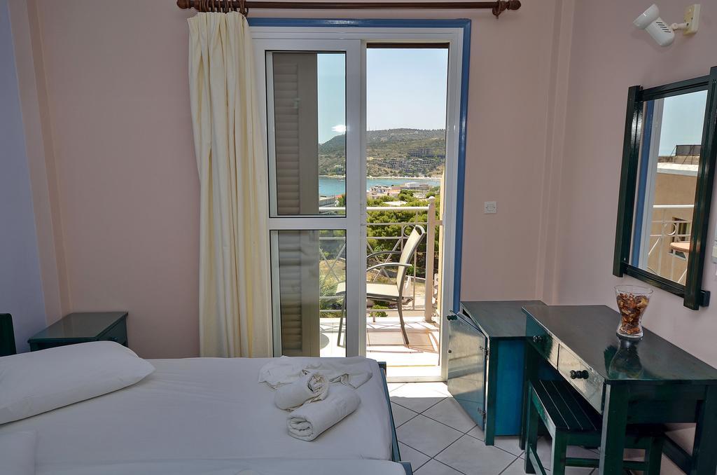 Hotel Magda Agia Marina  エクステリア 写真