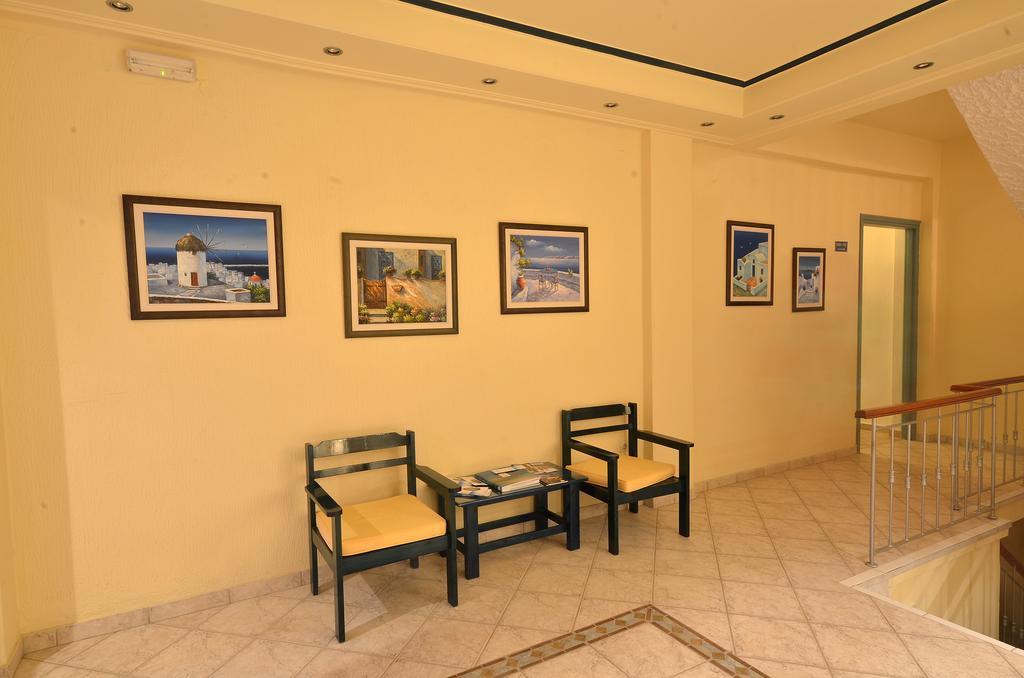 Hotel Magda Agia Marina  エクステリア 写真