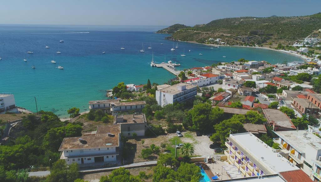 Hotel Magda Agia Marina  エクステリア 写真